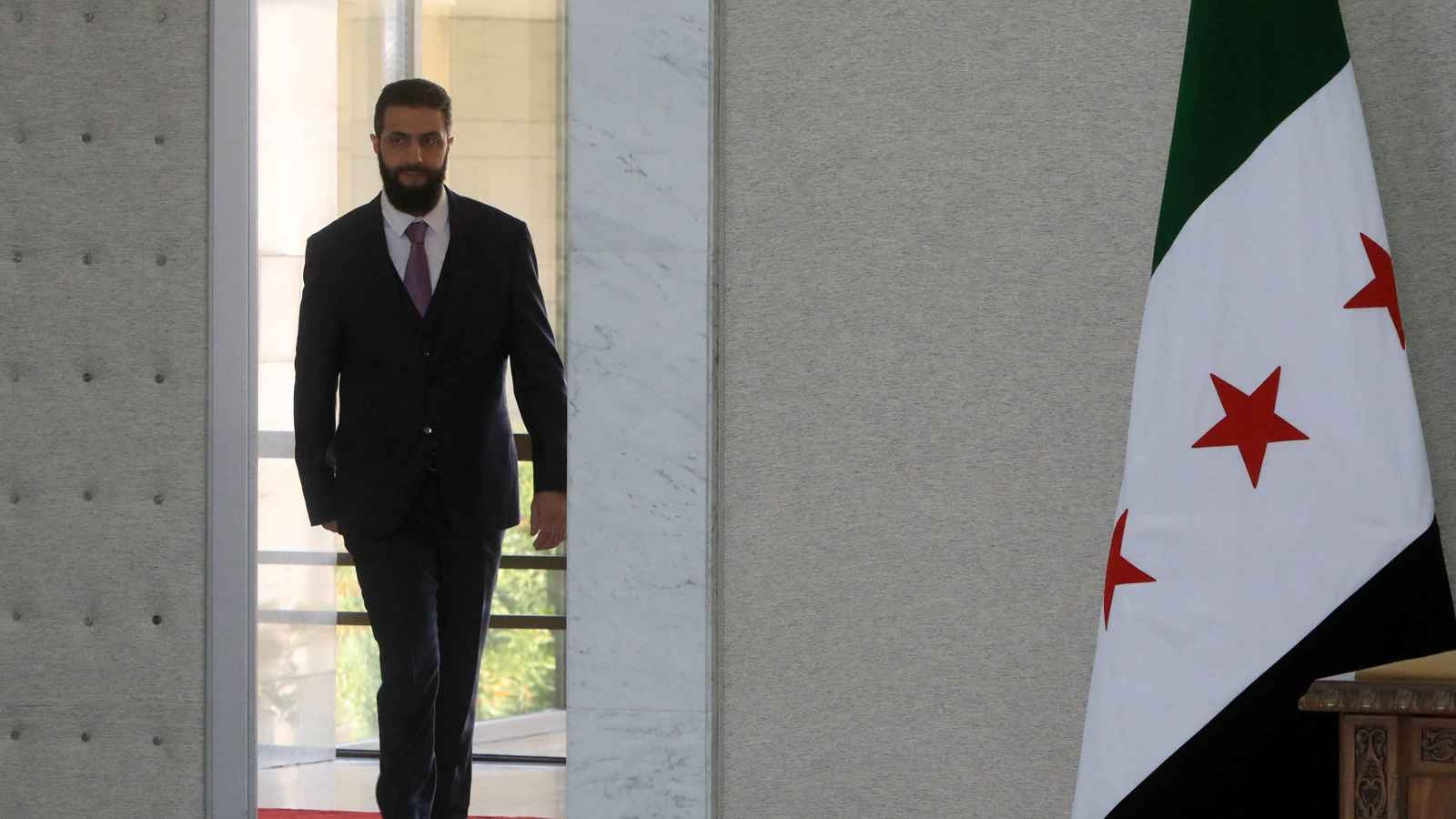 دمشق تعرض النفط والسلام مقابل رفع العقوبات: هل تقبل واشنطن الصفقة؟
