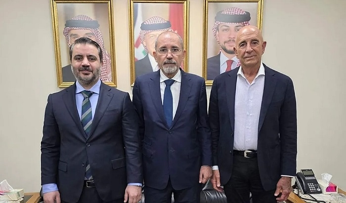 اجتماع ثلاثي يضم الأردن و سوريا وأمريكا لمناقشة الوضع في دمشق