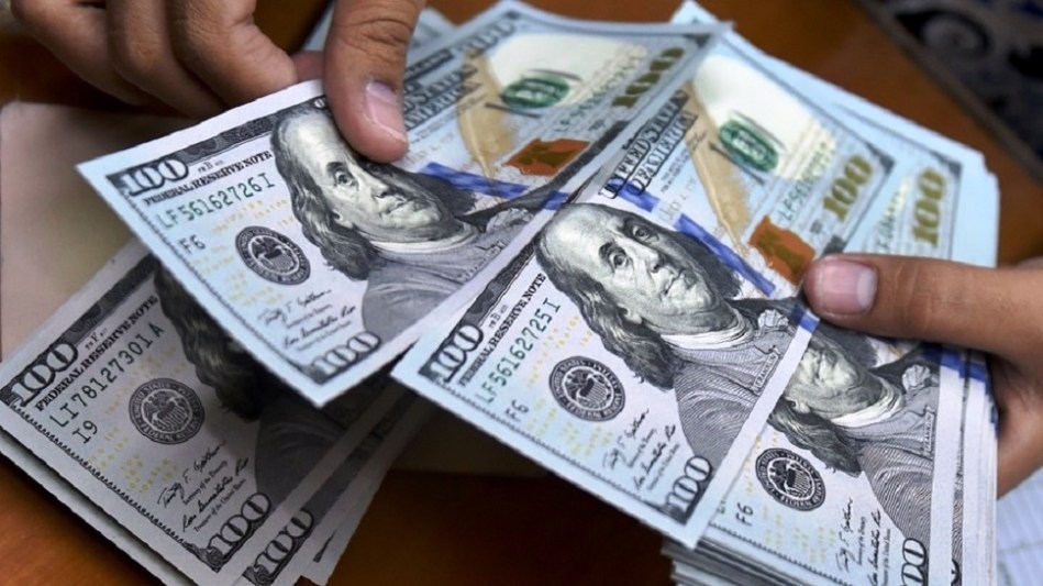 الدولار يرتفع وسط ترقب الأسواق لمخرجات المحادثات الأمريكية الصينية