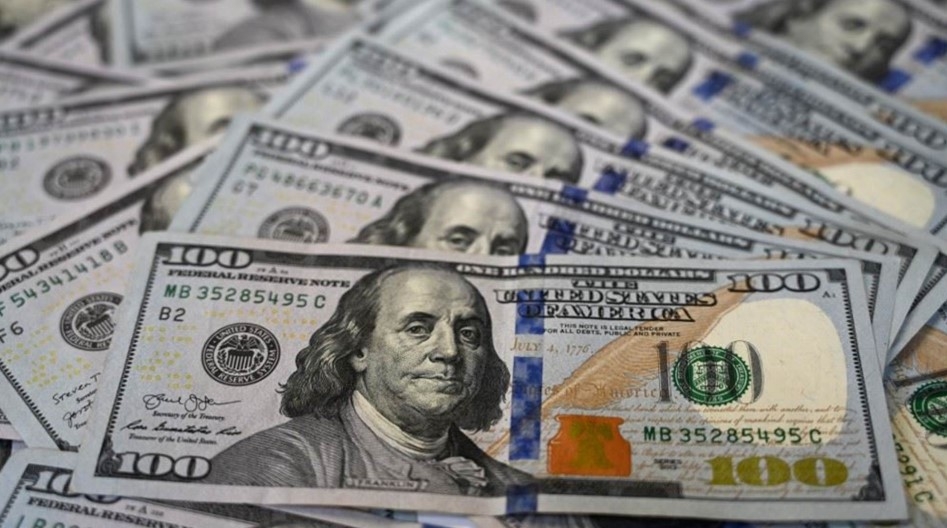 الدولار يرتفع وسط تصاعد التوترات في الشرق الأوسط