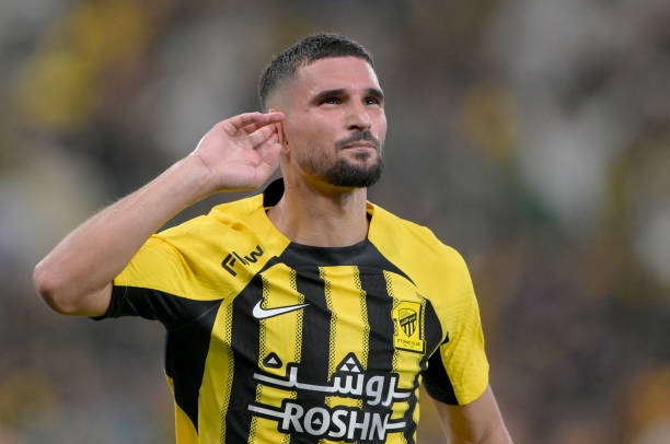 عوار يعود لتدريبات الاتحاد.. وحسم مصير مشاركته أمام الشباب