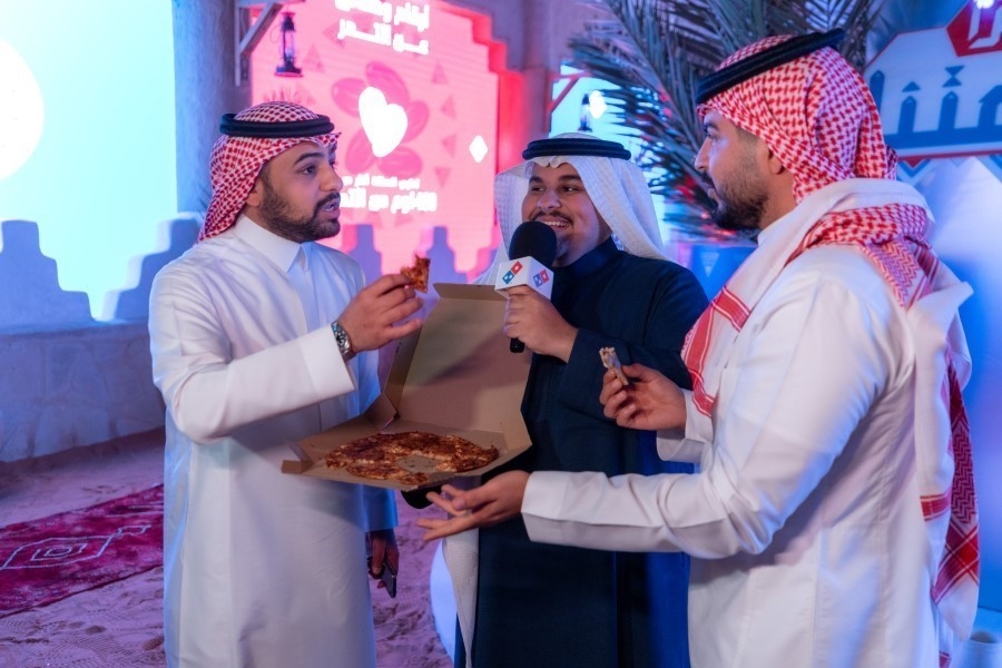 'بيتزا التمر'.. نكهة سعودية جديدة على قائمة دومينوز