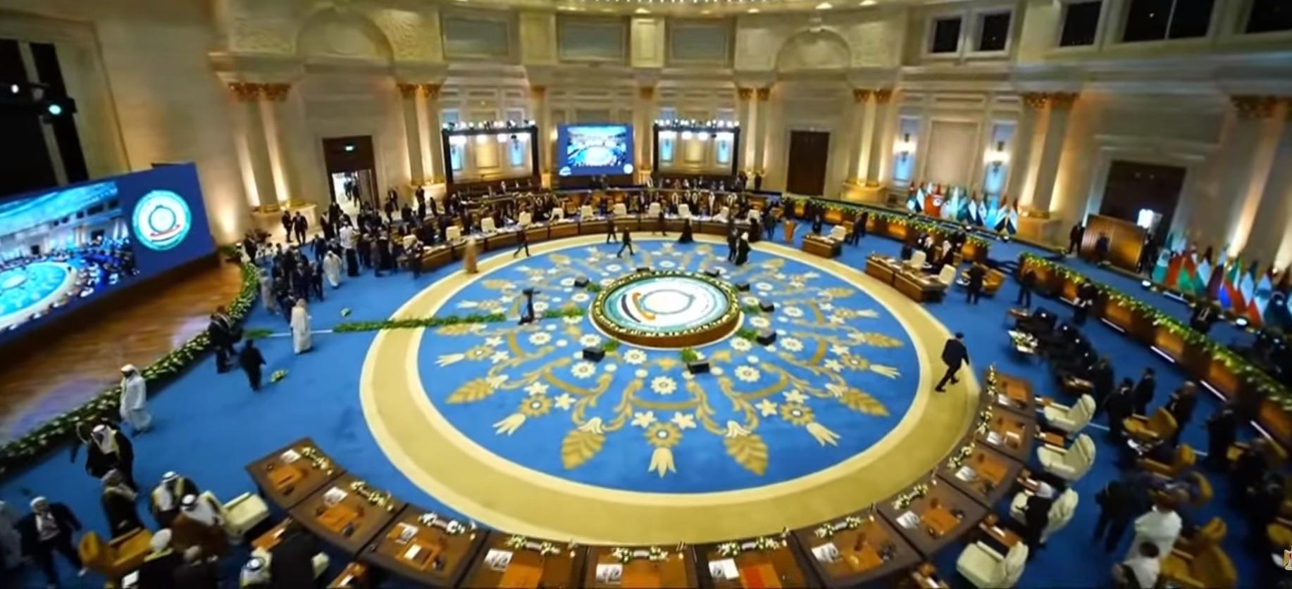 الجامعة العربية: القمة بالقاهرة قدمت بديلًا واقعيًا لأطروحات تهجير الفلسطينيين