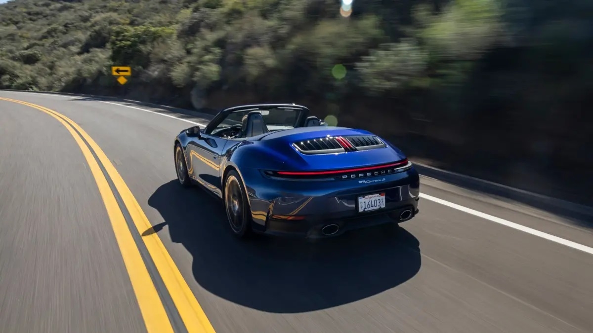 بورشه تطلق سيارتها 911 Carrera S الجديدة