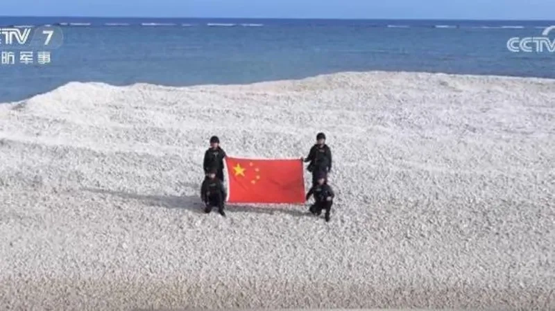 بكين تحتجز جزيرة رملية في بحر الصين الجنوبي