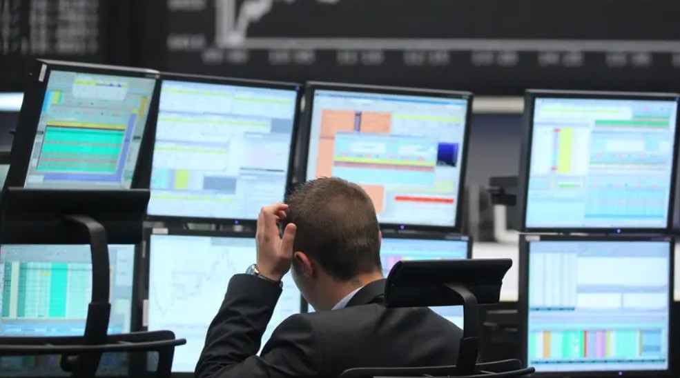 تهديدات ترمب الجمركية تهز أسواق أوروبا.. تراجع حاد للأسهم