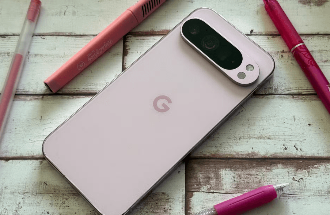 أول ظهور لهاتف Pixel 10.. تصميم مألوف وتركيز على الذكاء الاصطناعي
