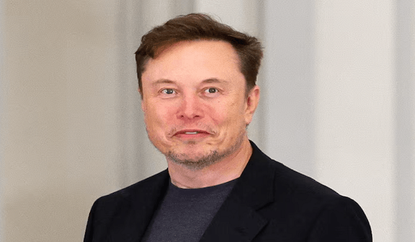 إيلون ماسك يرجئ تحديثًا لخطة سبيس إكس لإطلاق بعثات إلى المريخ