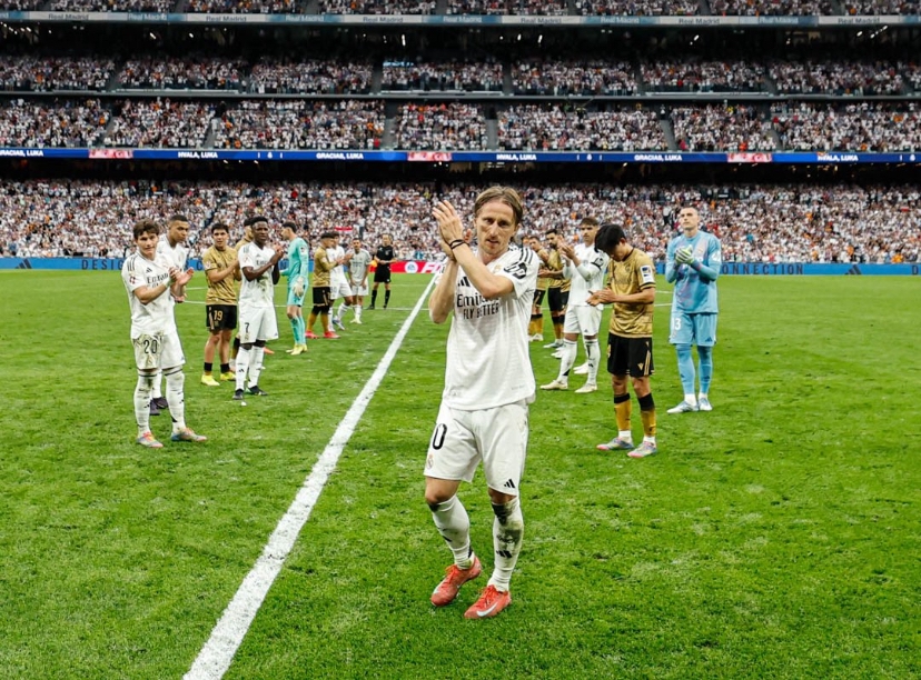 وداع مؤثر لمودريتش في آخر مباراة مع ريال مدريد