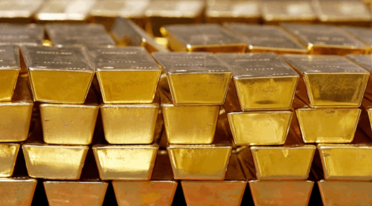الذهب يلمع مجددًا مع تراجع الدولار وعوائد السندات