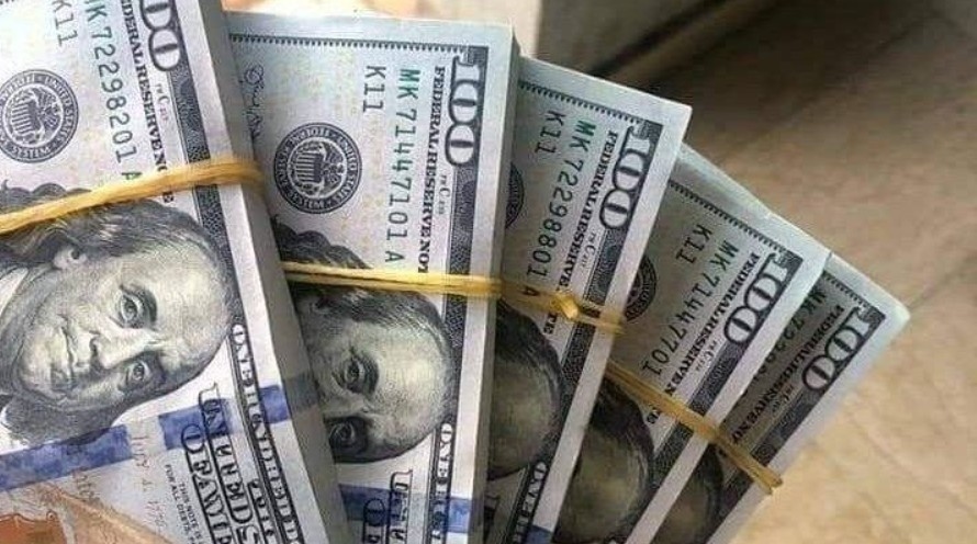 الدولار يتراجع مع انفراجة التوترات بين إيران وإسرائيل