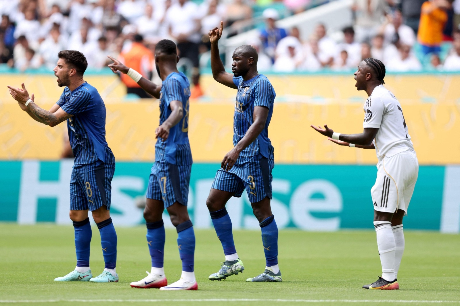 الهلال يحقق تعادلا تاريخيا أمام الريال في كأس العالم للأندية