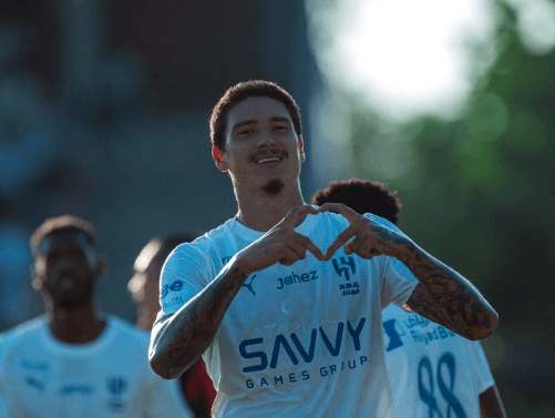نونيز يكشف دور إنزاجي في انضمامه للهلال.. وهذا ما قاله عن طموحاته