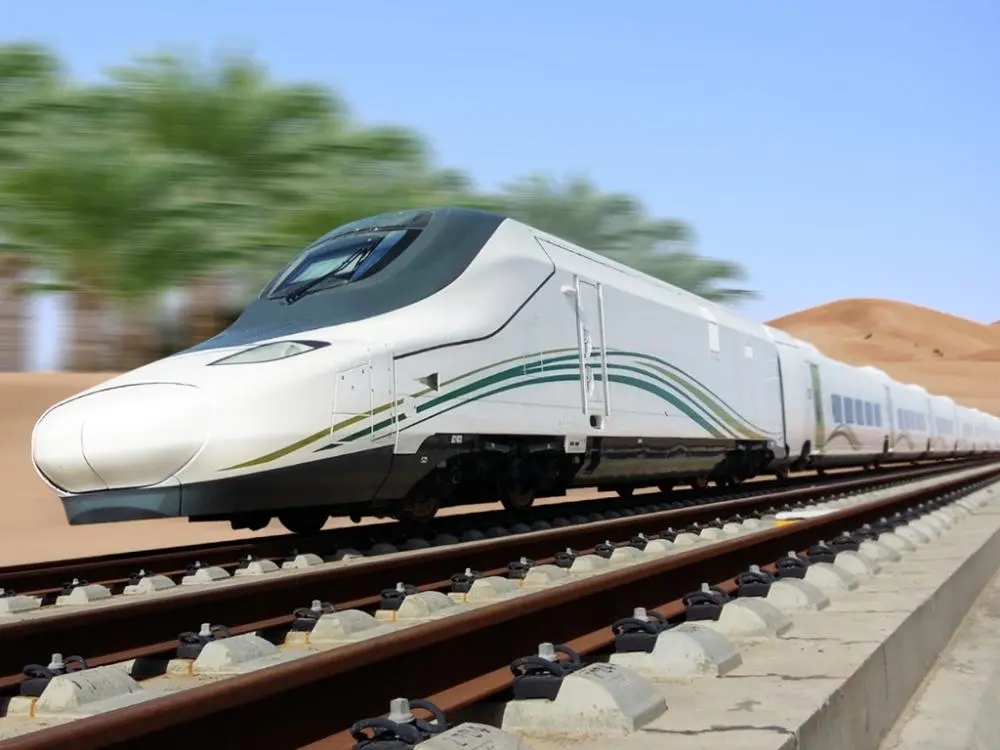 السعودية تستثمر في قطارات فائقة السرعة لتعزيز النقل بين الحرمين