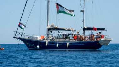أزمة دبلوماسية ماكرون يطالب إسرائيل بإعادة مواطنين فرنسيين محتجزين من سفينة مادلين
