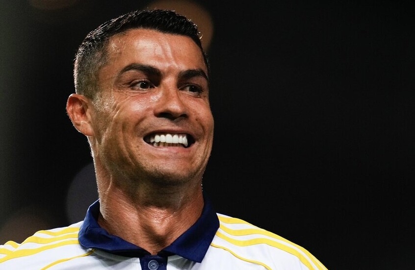 رونالدو يخطف الأنظار بقوامه المفتول العضلي بعد هاتريك مثير مع النصر