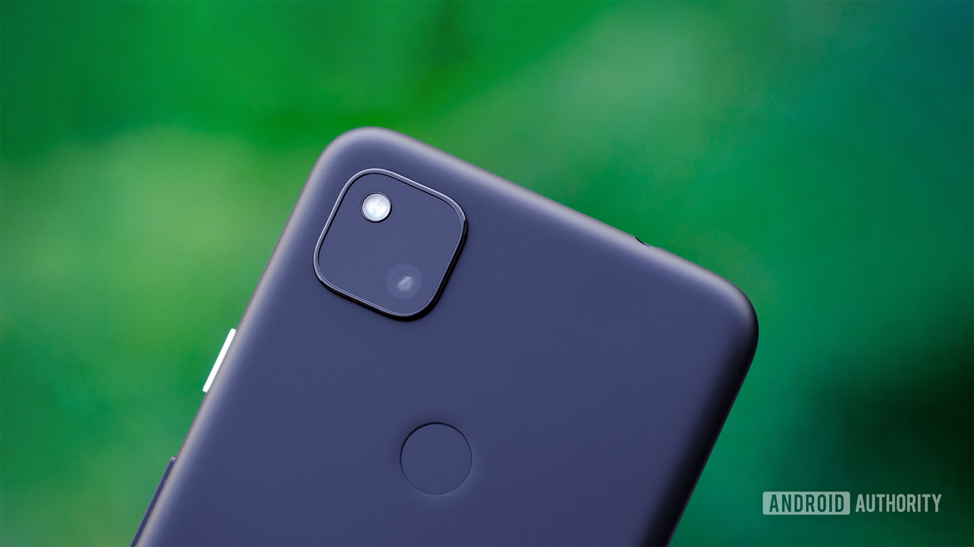 Google just forced some Pixel 4a holdouts to finally install their battery-nerfing update