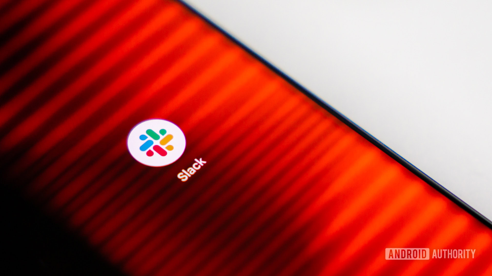 Slack brings 'Mark as Read' button to notifications on Android to save you some time