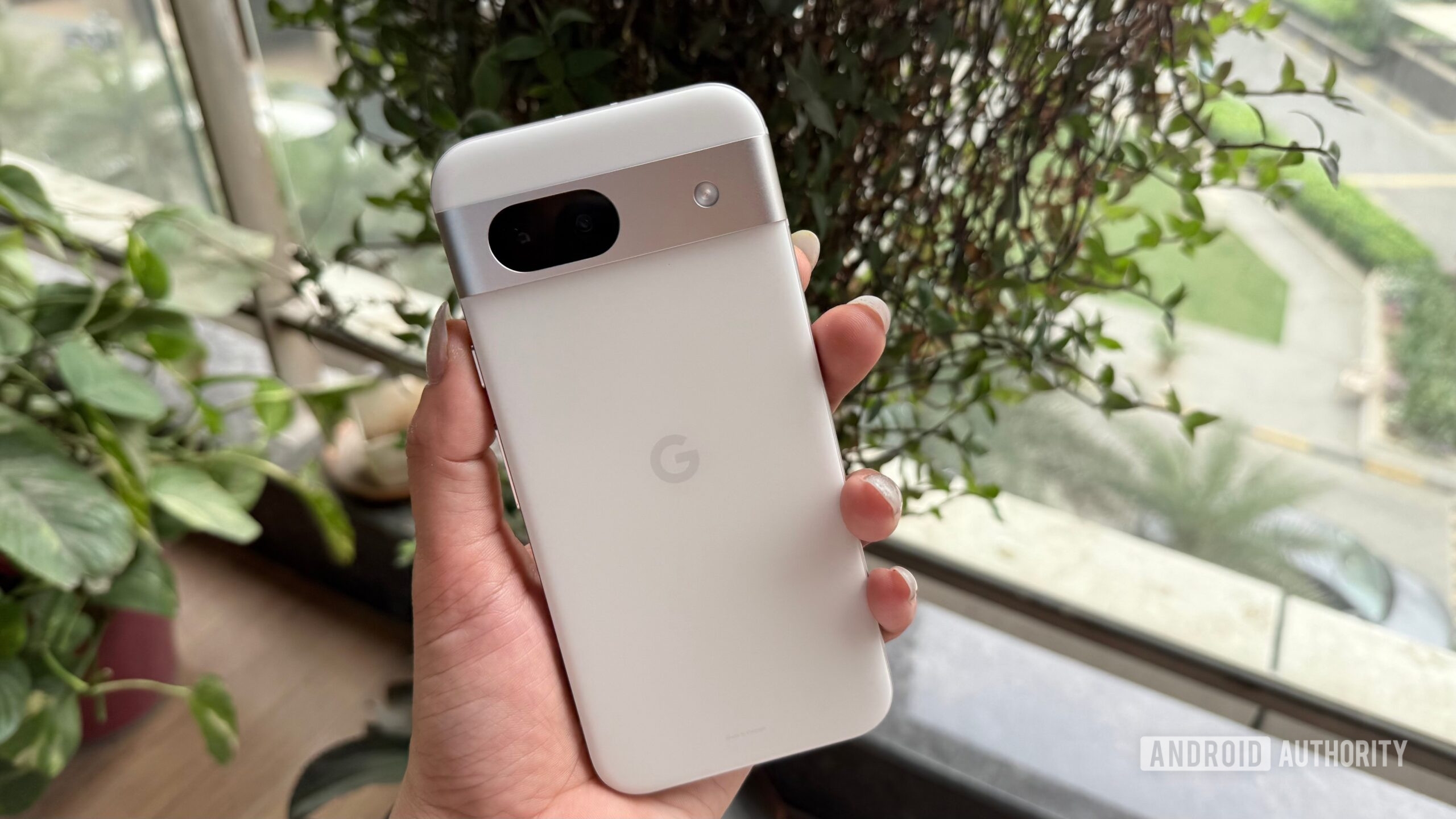 A Pixel 8 was left in a hot tub for four days, here's what happened