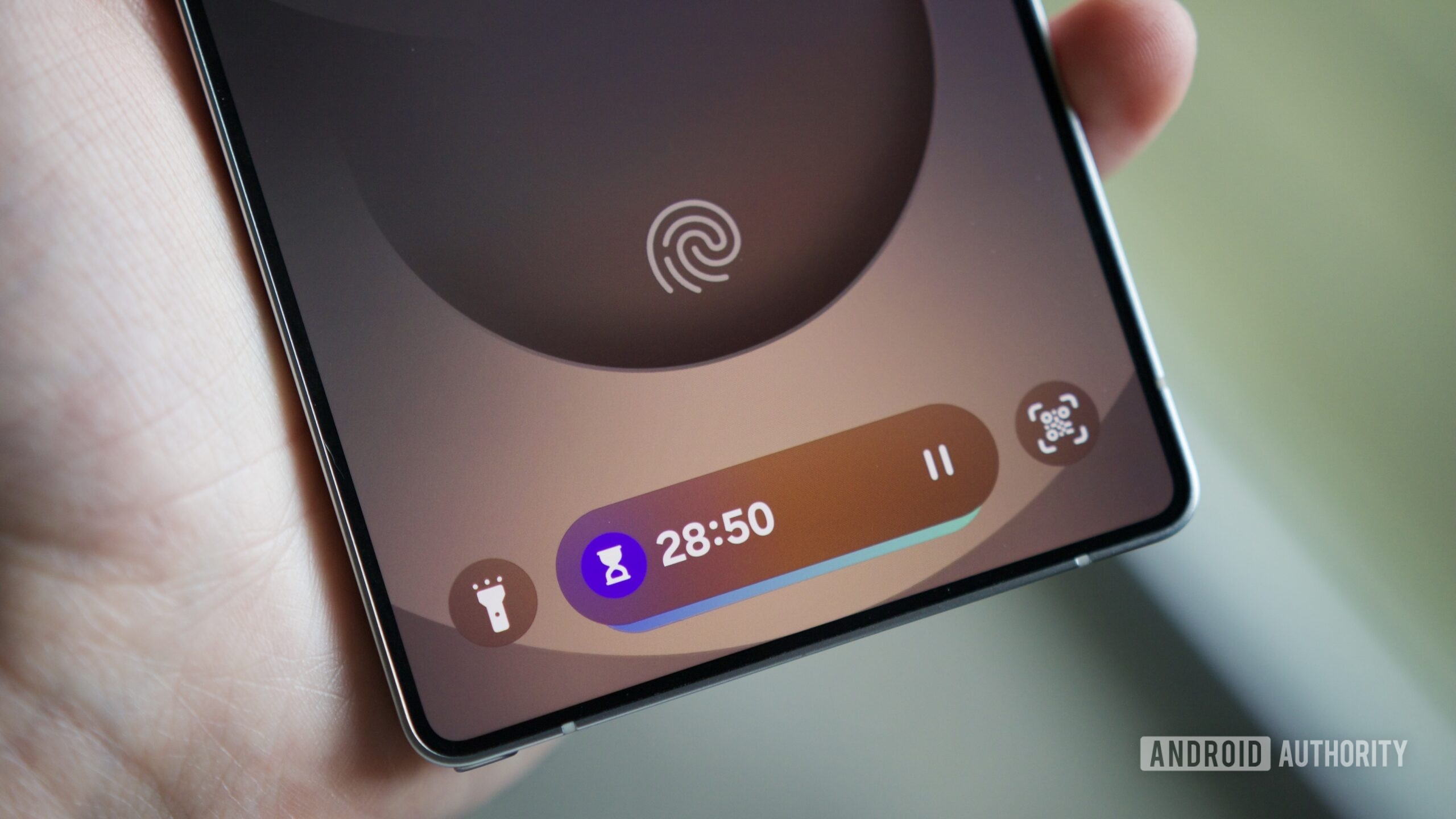 Forget Galaxy phones, the Galaxy Watch is the perfect home for One UI 7's Now Bar