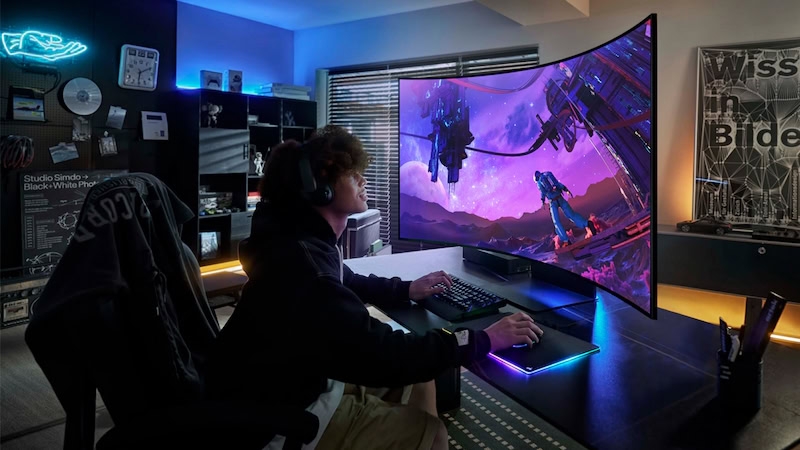 Samsung's best gaming monitor is $900 off