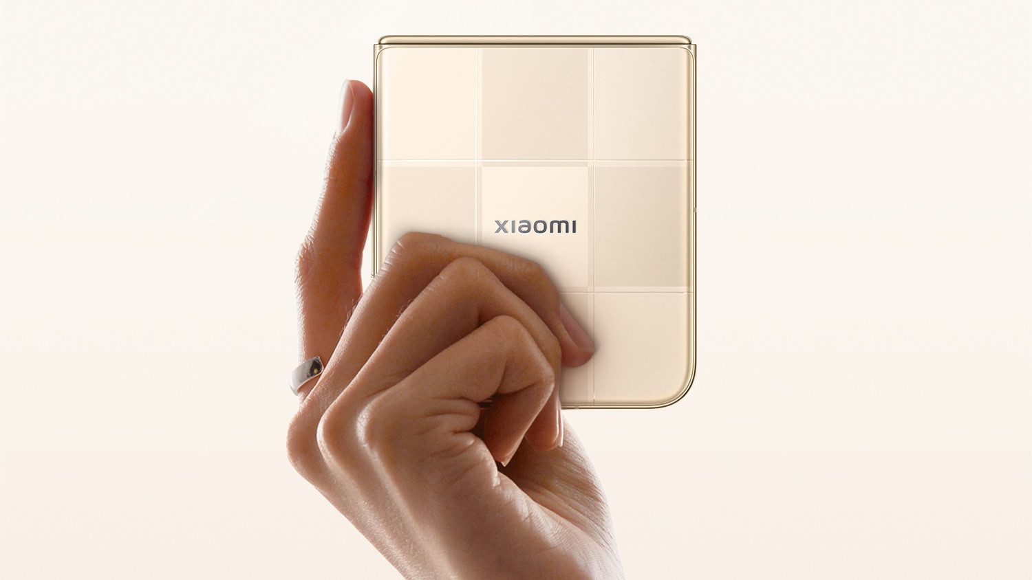 This Galaxy Z Flip 7 rival has a bigger battery than S25 Ultra