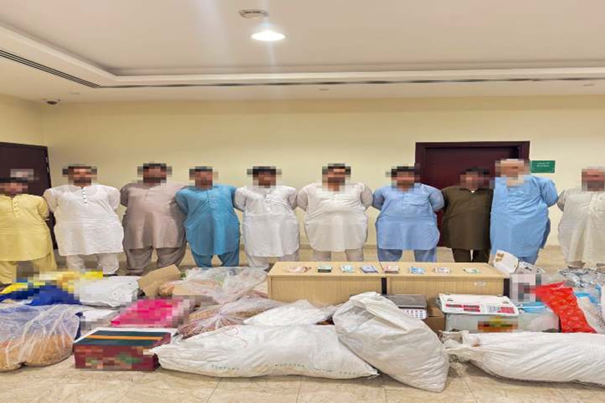 Dubai Police arrest 10 illegal street vendors during Ramadan 2025