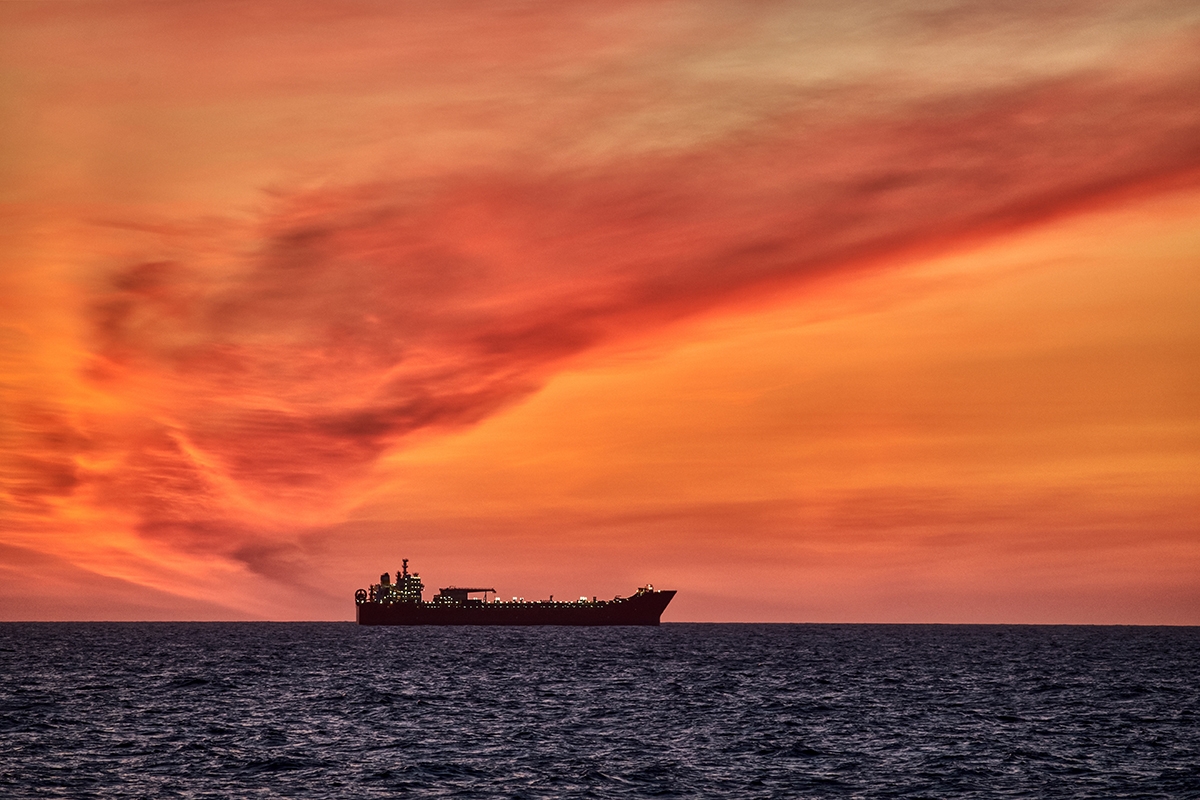 UAE Ministry of Energy: Ship collision off coast caused by navigational error