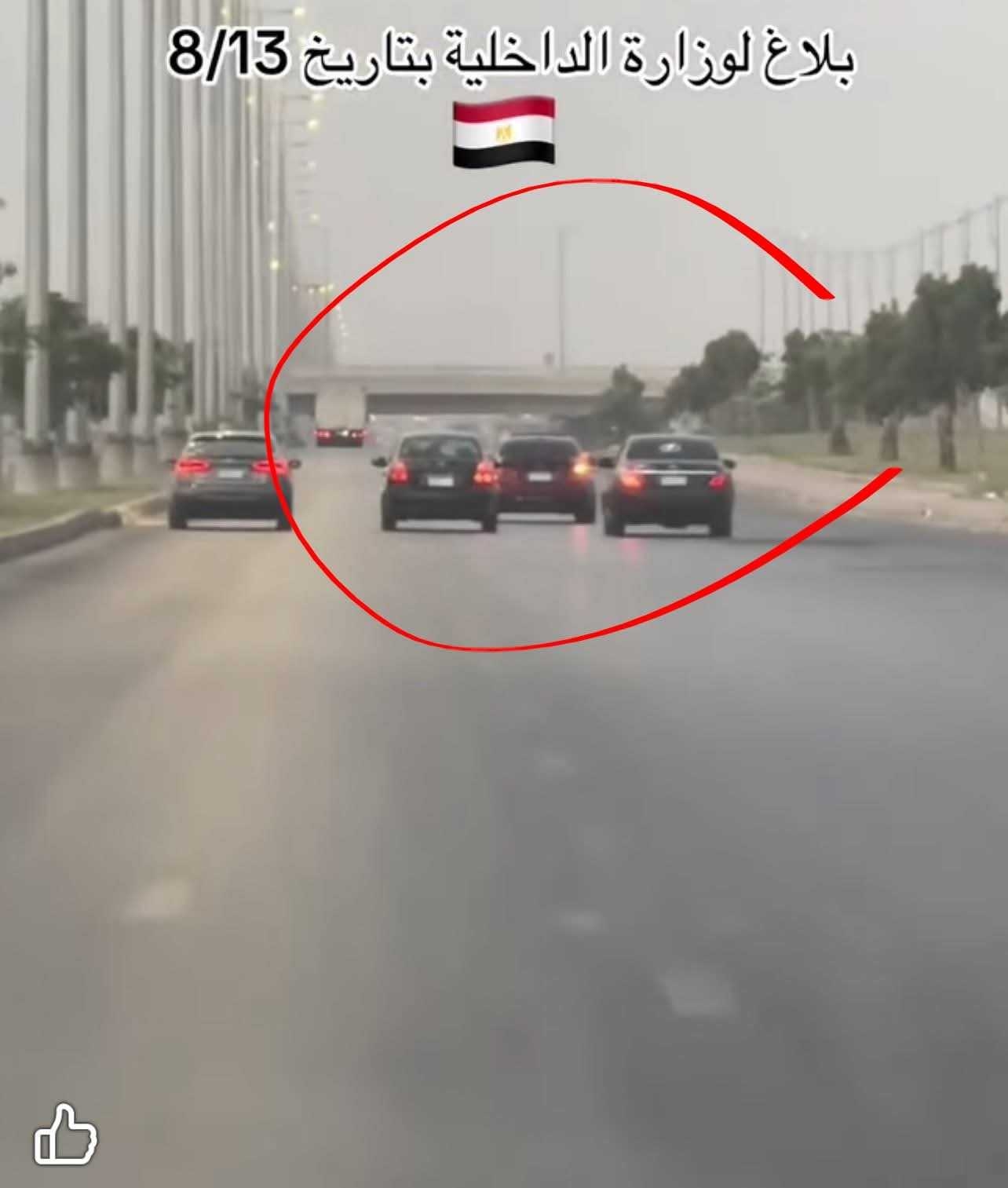 : القصة الكاملة لمطاردة فتيات داخل سيارة بطريق الواحات