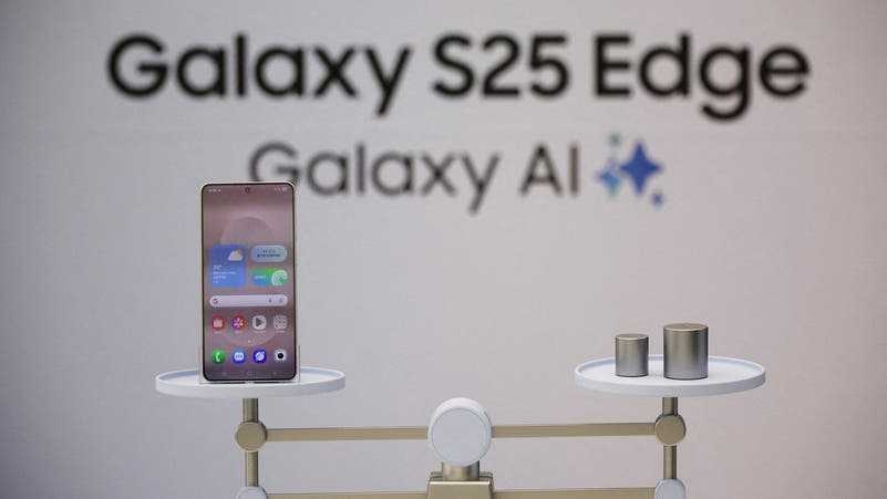 : "Samsung" تسعى لتوسيع قدرات الذكاء الاصطناعي بهواتفها إلى ما يتجاوز "Gemini"