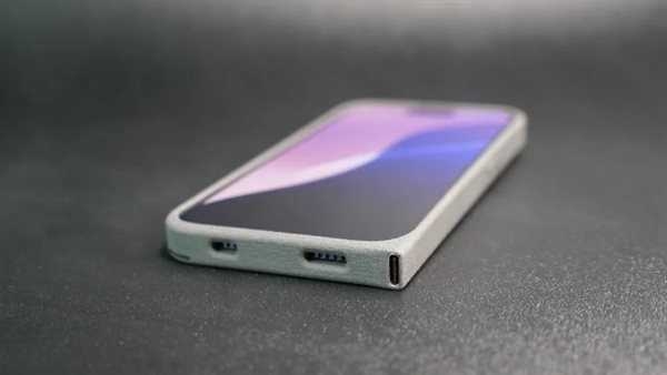 : مهندس يبتكر غطاءً لهواتف iPhone القديمة لتحويل منفذ الشحن إلى USB-C