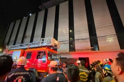 Hotel fire in popular Bangkok tourist area kills 3 foreigners