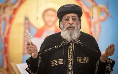 Pope Tawadros congratulates Kuwait Amir on assuming rule