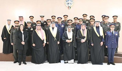Amir praises Armed Forces, National Guard
