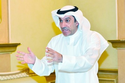 Al-Shahoumi honors youth team for World Cup qualification
