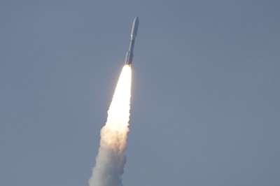 Amazon launches its first internet satellites to compete against SpaceX's Starlinks