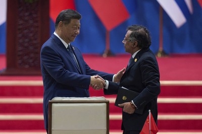 Colombia seeks to join China-based development bank