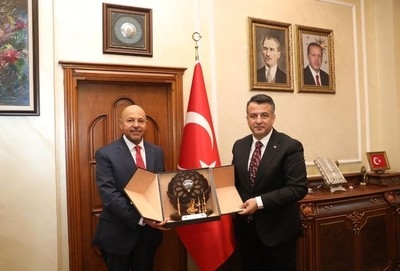 Farwaniya governor praises twinship deal with Turkish city of Samsun