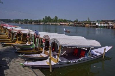 Kashmir tourism bears the brunt after tourist massacre and India-Pakistan military strikes