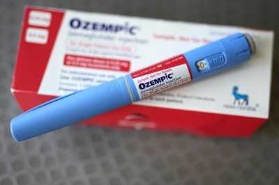 Weight-loss drugs may lower cancer risk in people with diabetes, a study suggests