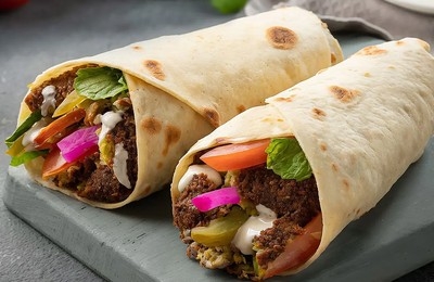 40 Years Same Price: Kuwait's Timeless 100-Fils Falafel Sandwich