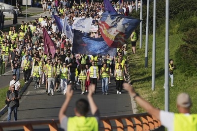 Serbia protesting students rally to mark 7 months since train station tragedy