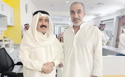 1st Deputy PM receives Arab Times Editor-in-Chief, assures good health