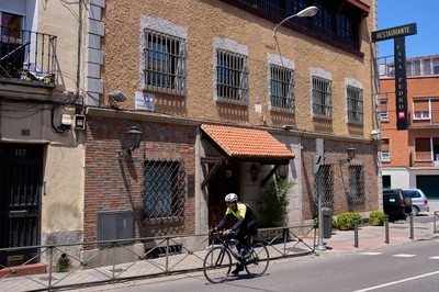 The world's oldest restaurant faces a challenge from another Madrid tavern