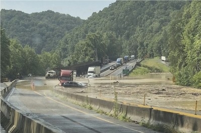 Flooding and rock slides close heavily damaged I-40 section in Smoky Mountains