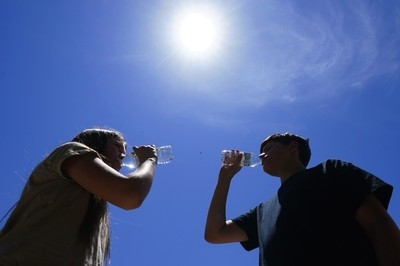 How to stay cool in the heat wave - even without air conditioning