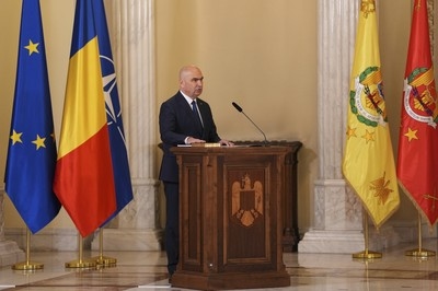 Romania's new government sworn in