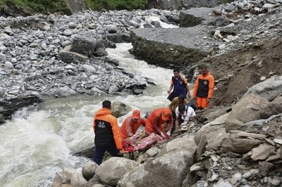 3 dead and dozen missing as torrential rains cause flash flood in north India