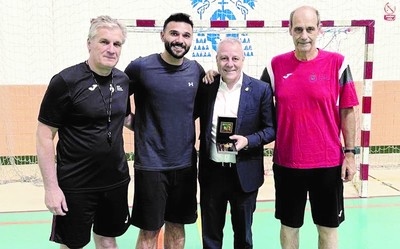 Al-Khadher joins elite Spanish handball coaching program