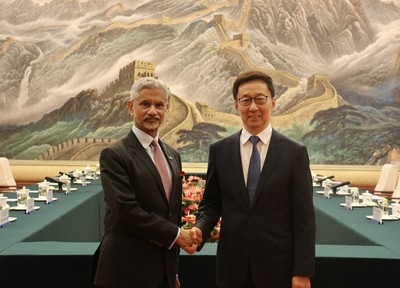 Chinese vice president meets Indian FM